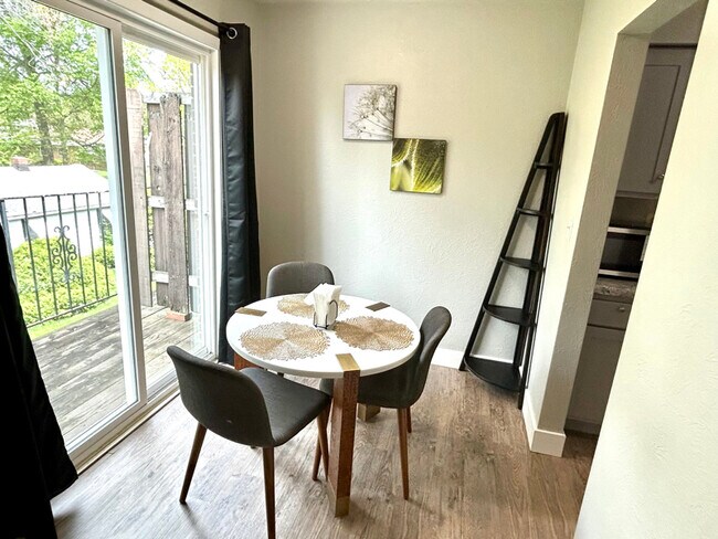 Photo - 4028 N Illinois Ave Unit 11