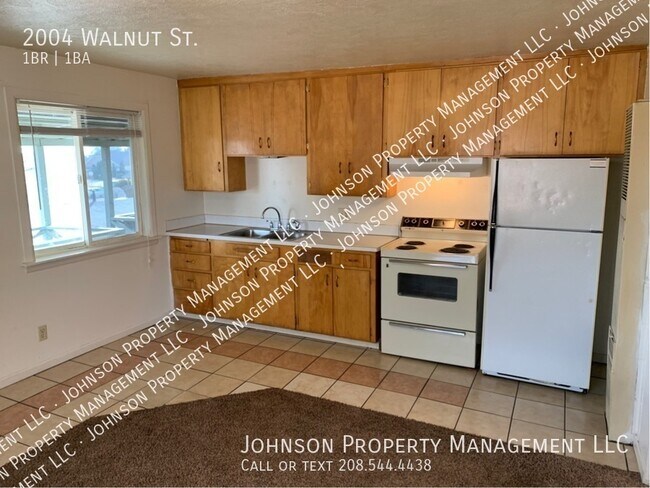 Photo - 2004 Walnut St