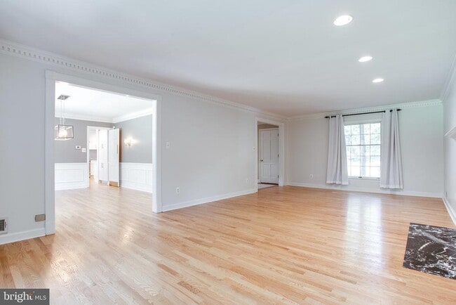 Photo - 8500 Brook Rd