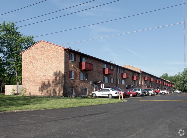 Building Photo - East Ridge