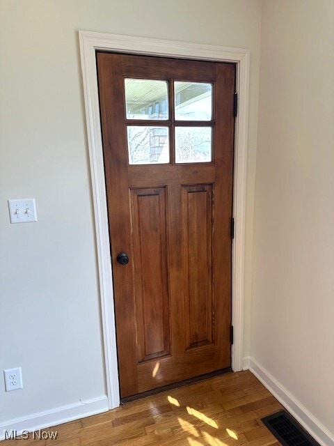 Building Photo - 1119 Abbey Pl