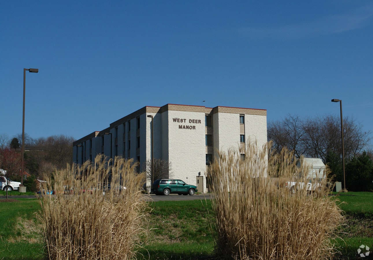 West Deer Manor - West Deer Manor Apartments