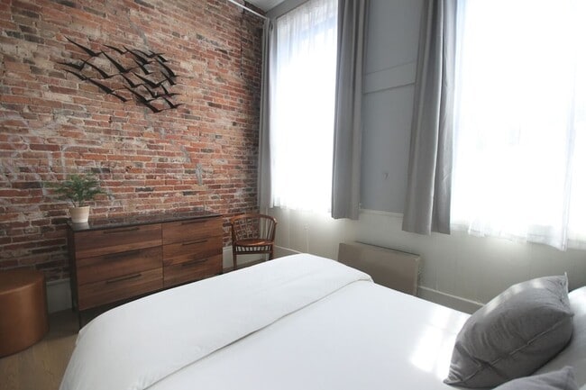 Bedroom 1 - 10 Exchange St Unit 301