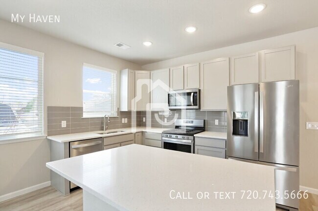 Photo - 1320 Hoyt St