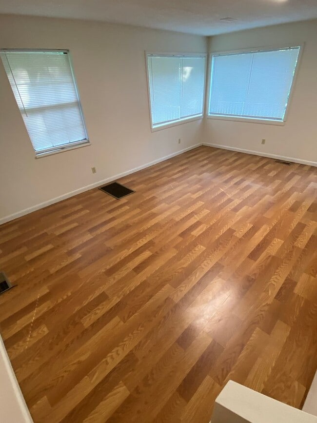 Photo - 912 -914 N Church St Unit 914 NCS