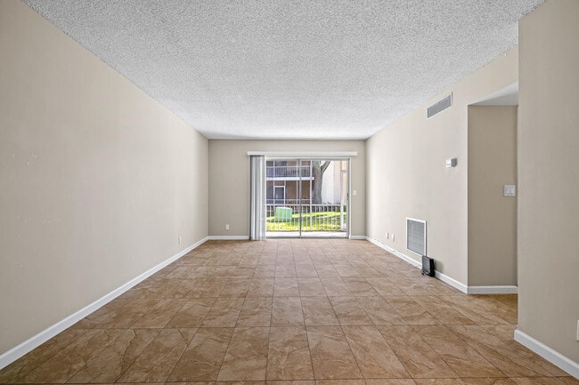 Building Photo - 608 NW 13th St