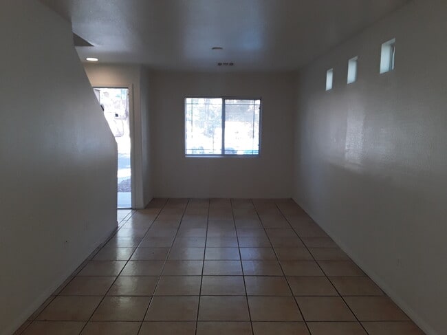 Photo - 5195 Shreve Ave