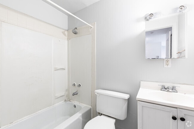 1BR, 1BA - Bathroom