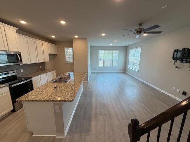 Photo - 2940 Bluets Dr