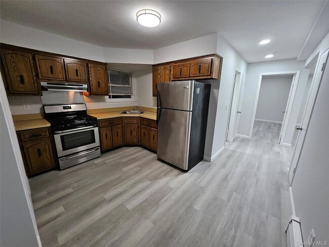 Building Photo - 1444 Park Ave Unit 1st FL Rental