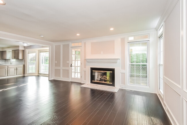 Photo - 1502 Oakmoor Pl