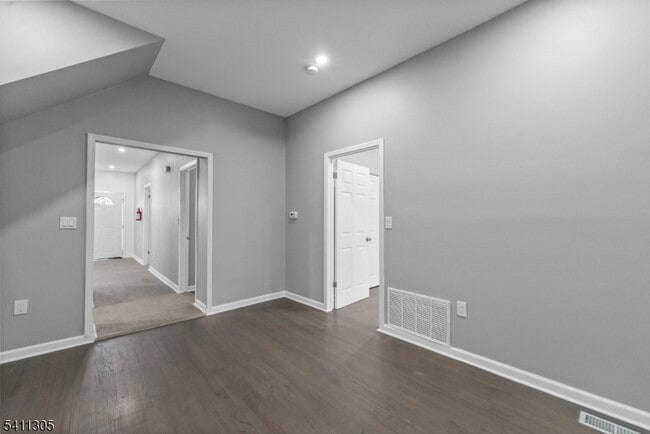 Photo - 467-469 Summer Avenue Unit 1 Unidad 1