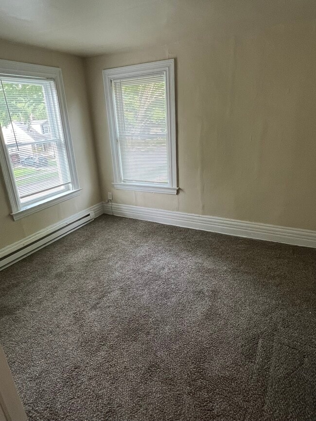 Photo - 51 Huron Ave Unit 51 Huron Ave Upper