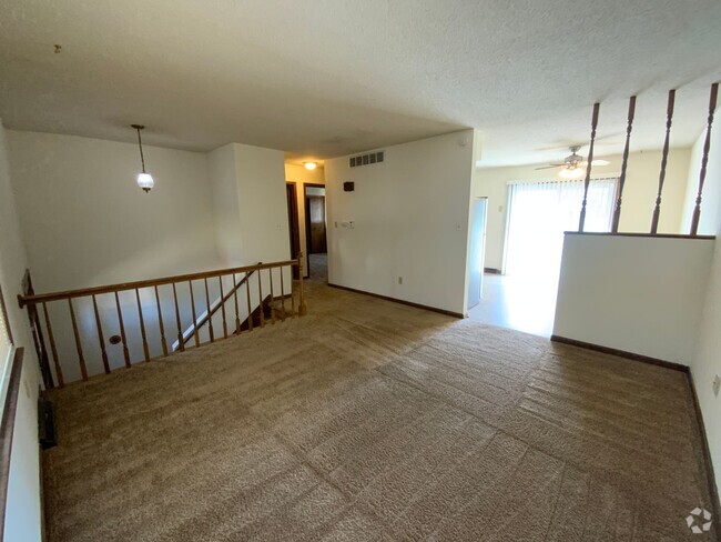 Building Photo - 1801-1803 Garden Dr Unit 1803 Rental