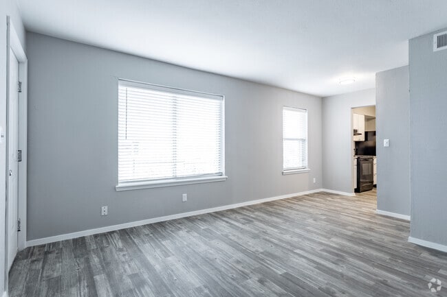 2BR, 1BA - B3