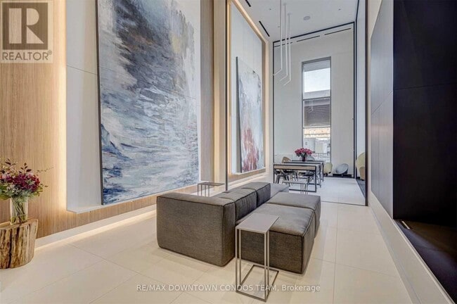 Photo - 20 Richardson St Unit 812