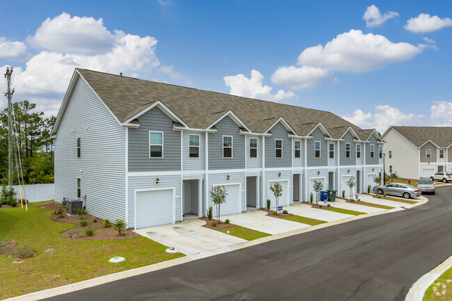 Building Photo - Bells Lake Townes Rental