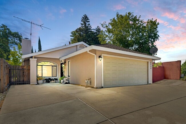 Building Photo - 8200 Northam Dr Rental