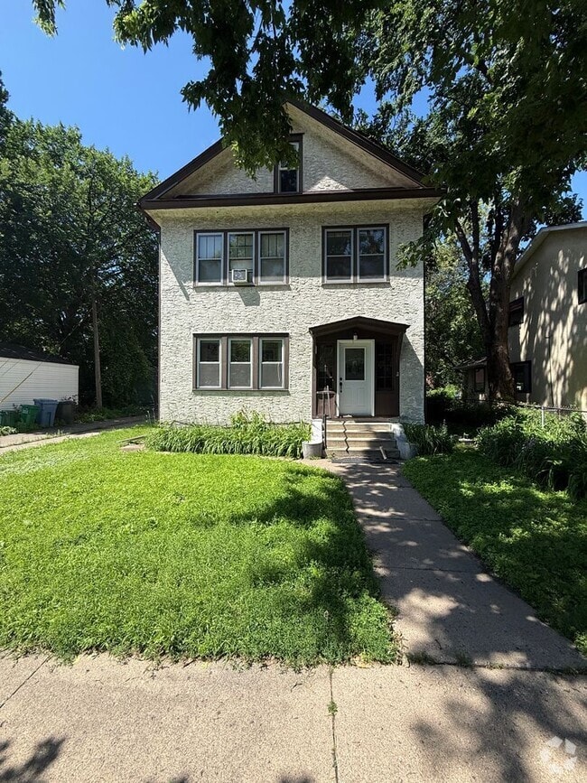 Building Photo - 614 5th St NE Unit 1 Rental
