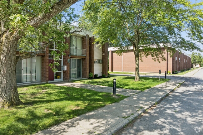 Amherst Manor