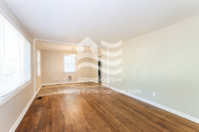 Photo - 661 Lorraine Dr
