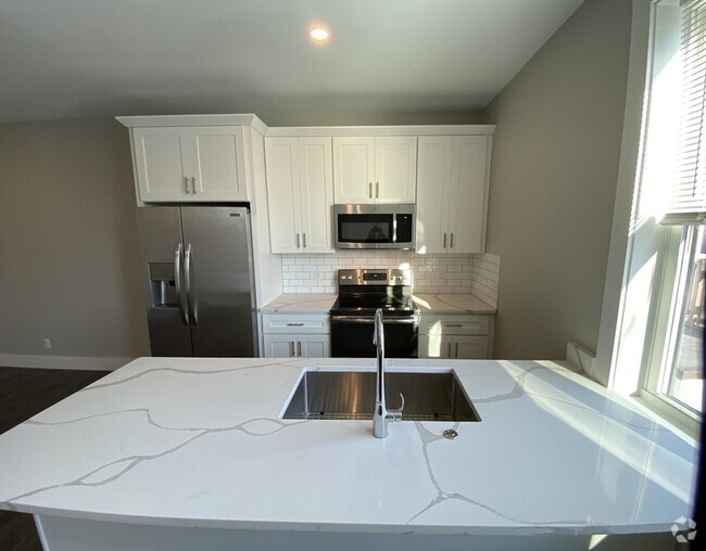 Building Photo - 24 Norwood St Unit 8 Rental
