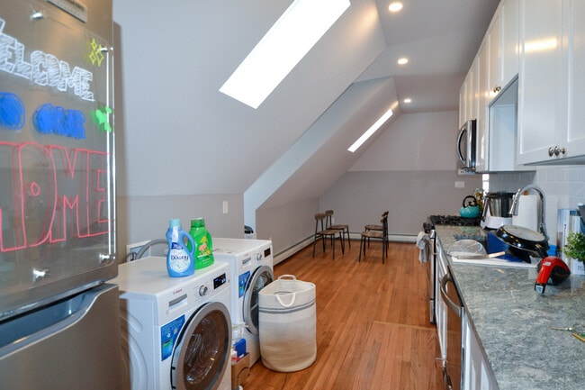Photo - 6 South St Unit uni3 2-bed 1-bath