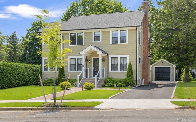 Photo - 619 Bailey Ave