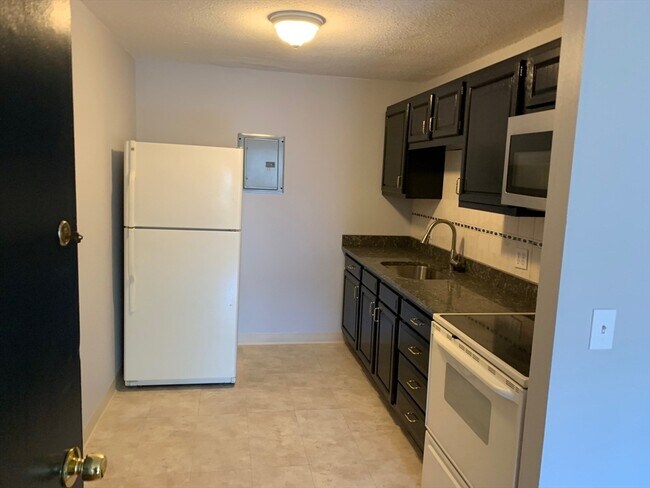 39 Linden St Unit 12