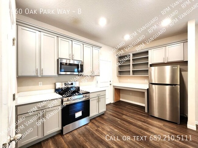 Photo - 2960 Oak Park Way