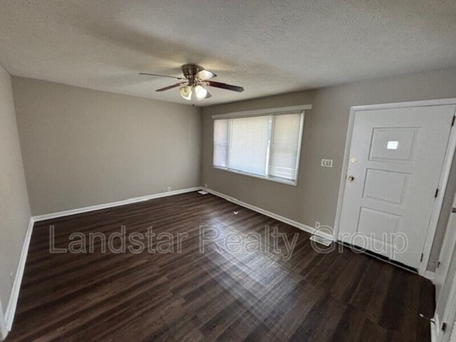 Photo - 7507 Gerald Ave
