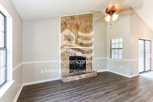Photo - 3414 Aurelia Dr