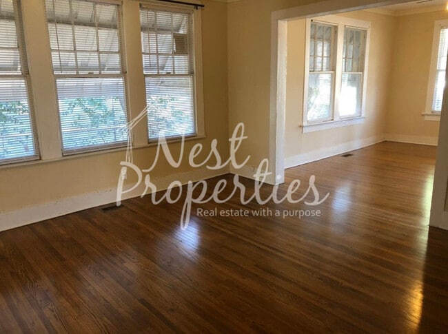 Photo - 5404 Colonial Dr