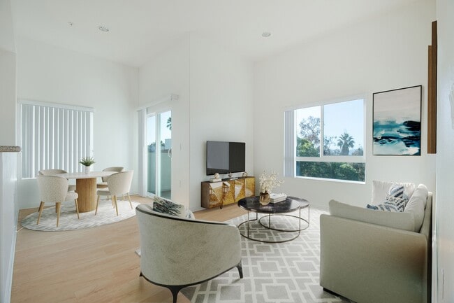 Photo - Grand View Towers