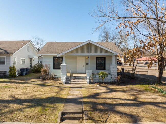 Photo - Freshly Updated 3 Bedroom House