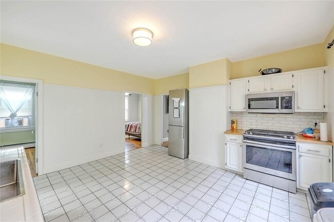 Photo - 289 Grove St Unidad 1