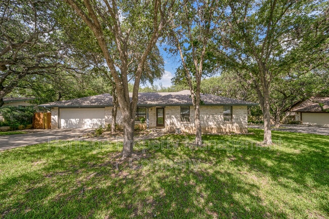 Building Photo - 16722 Lilly Crest Dr Rental