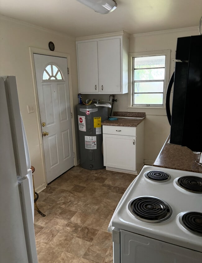 Photo - 1415 W Highland Ave