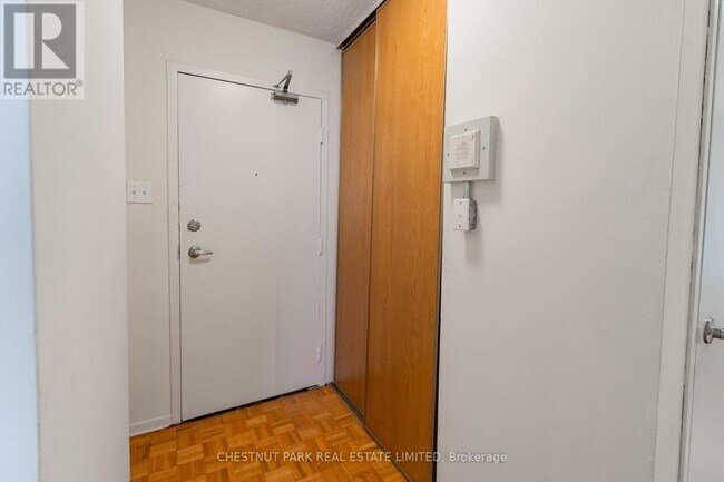 Photo - 3700 Lawrence Ave E Unit 1106