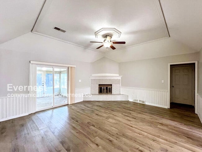 Photo - 4551 Ross Rd