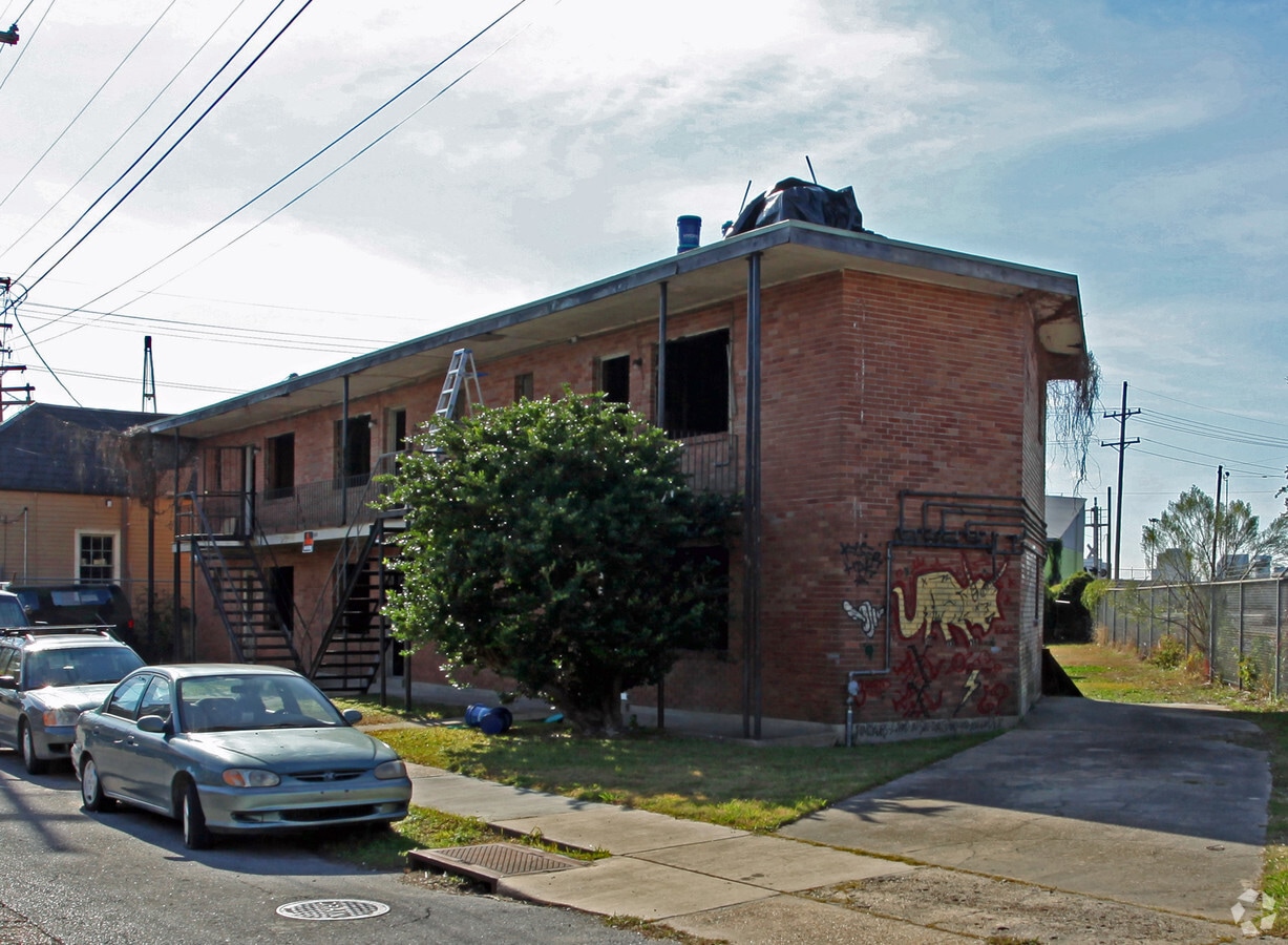 Photo - 608-610 Lesseps St