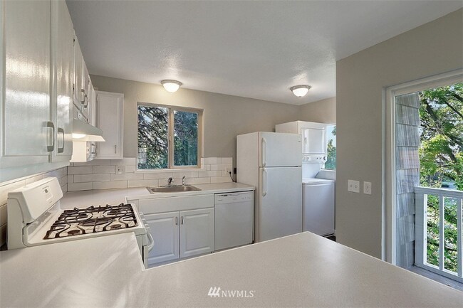 Photo - 3631 22nd Ave SW Unidad B