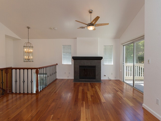 Photo - 1348 Fountain Springs Cir
