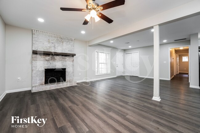 Photo - 3425 Pinehill Dr