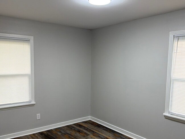 Photo - 51 Cloverdale St