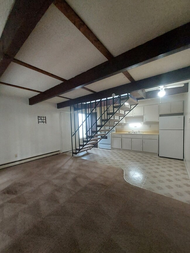 Photo - 189 Buckingham St Unidad C