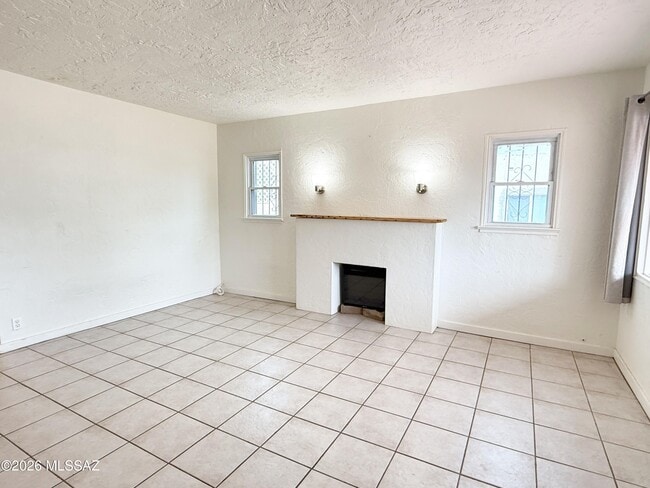 Photo - 3215 E Willard St