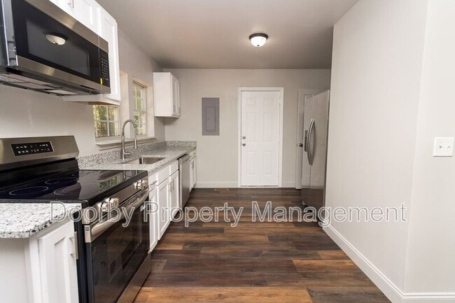 Photo - 517 LaFayette Rd