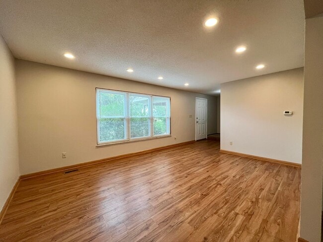 Photo - 2775 Amana Ct