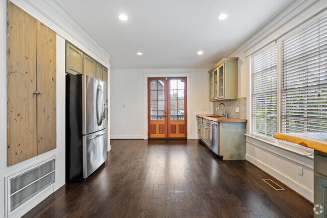 Interior Photo - 1139 14th St S Rental